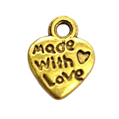 Antik arany szív medál &quot;Made with Love&quot; felirattal