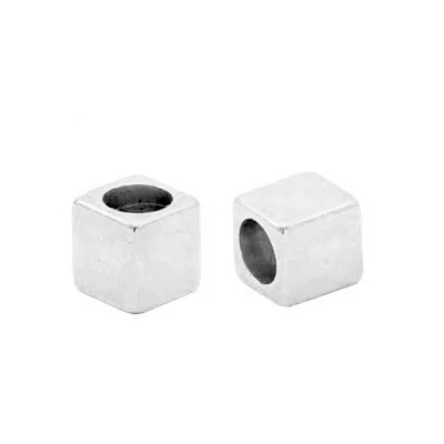 Fém köztes kocka 4 x 4 mm Antik ezüst