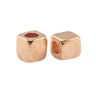 Fém köztes kocka 4 x 4 mm Rose gold