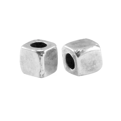 Fém köztes KOCKA 4 mm Antik ezüst