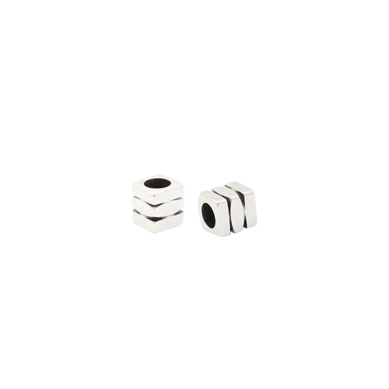 Fém köztes hasáb 4 x 4,3 mm Antik ezüst