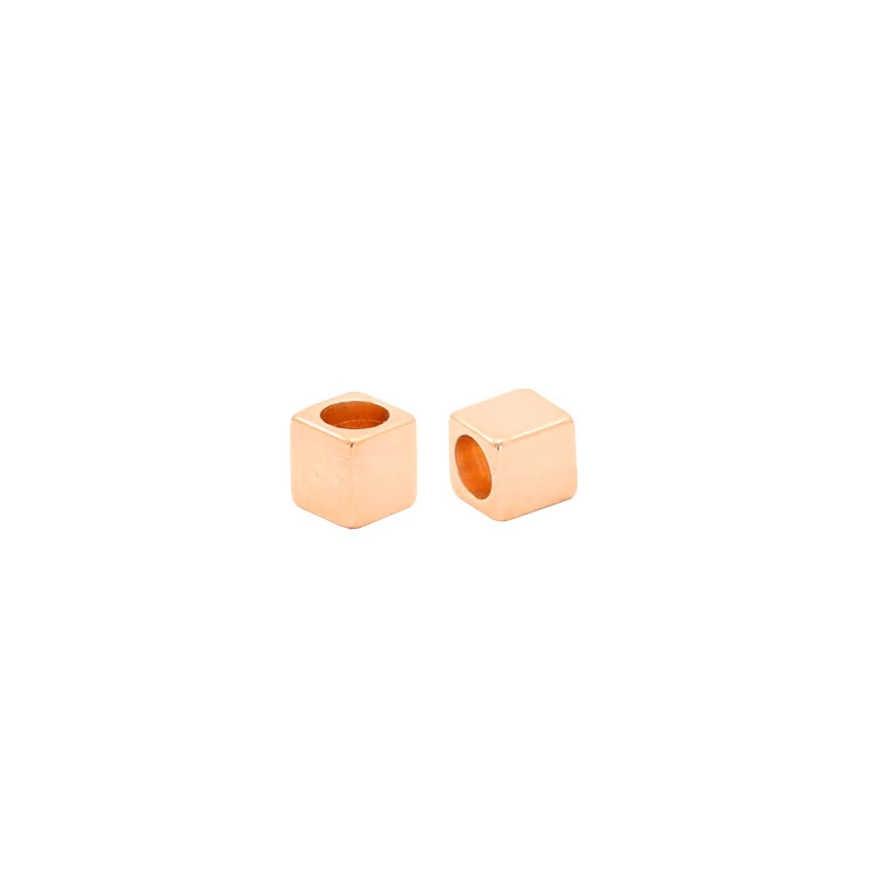 Fém köztes kocka 4 x 4 mm Rose gold